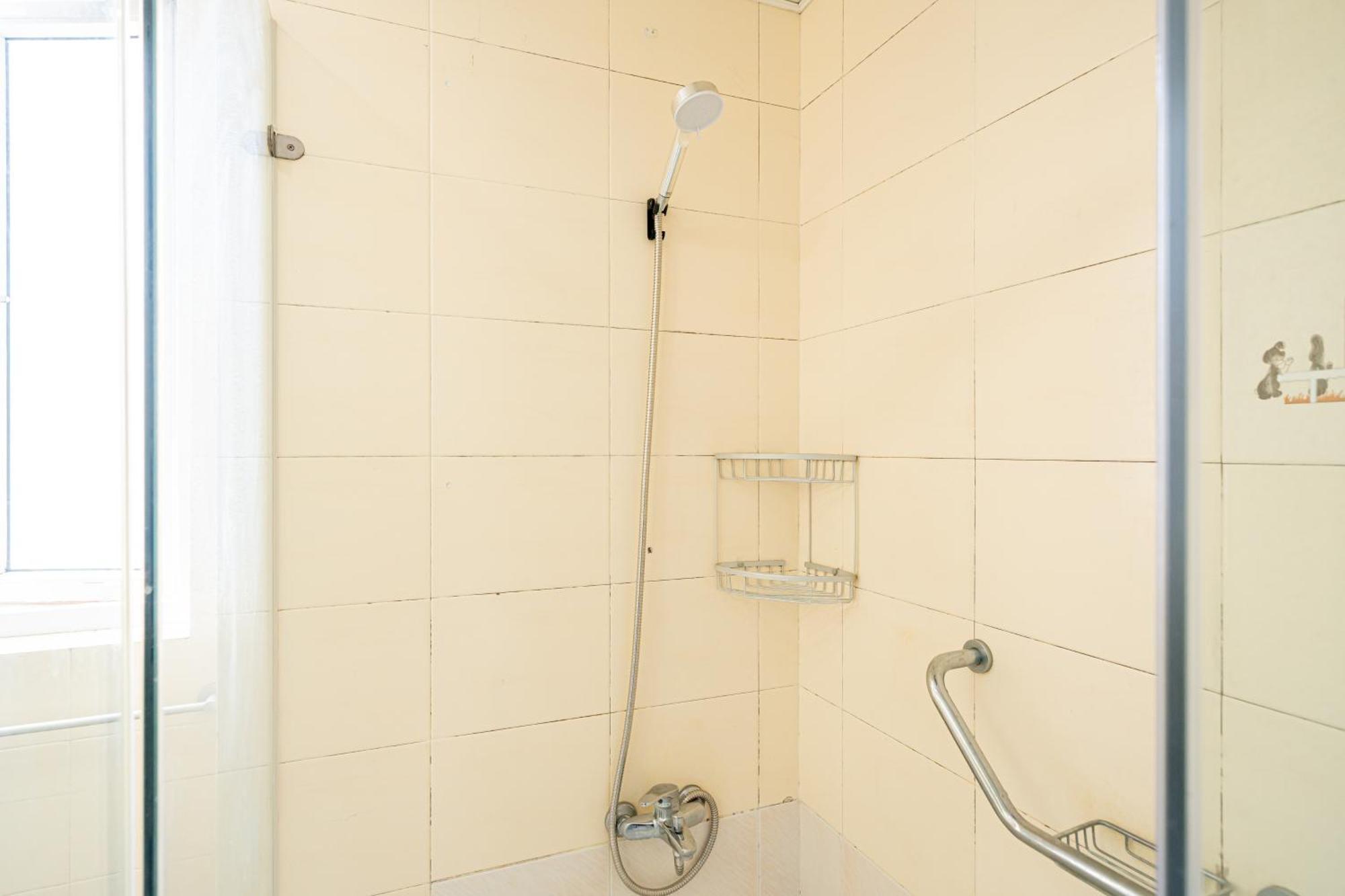 Apartment Jinan Apt,3 Bedrooms,2 Bathrooms,jing'an District Shanghai
